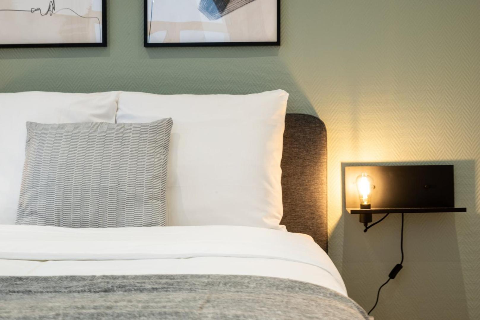 Apartment For 4 In Front Of Lille Flandres Station Ngoại thất bức ảnh