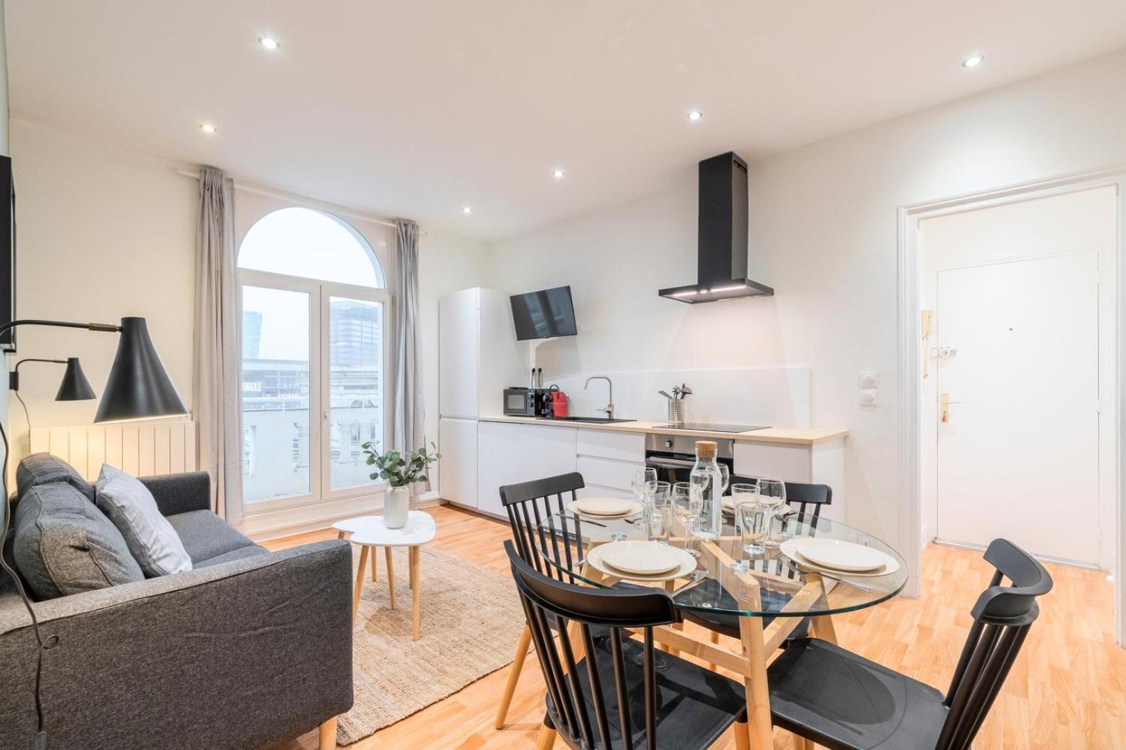 Apartment For 4 In Front Of Lille Flandres Station Ngoại thất bức ảnh